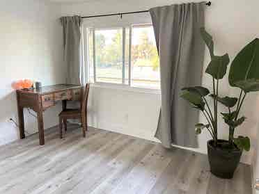 Private Room in Shared Condo - Esco