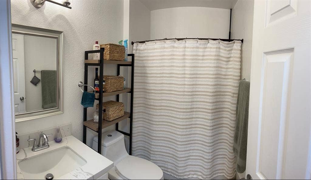Room for rent in 2 bedroom condo