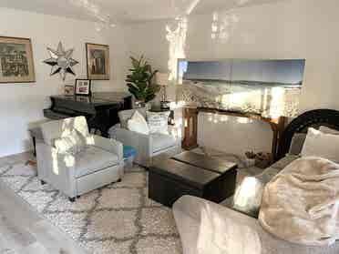 Private Room in Shared Condo - Esco