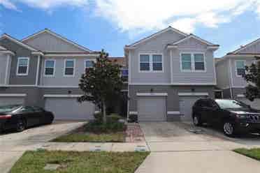 Looking for a roommate in UCF area