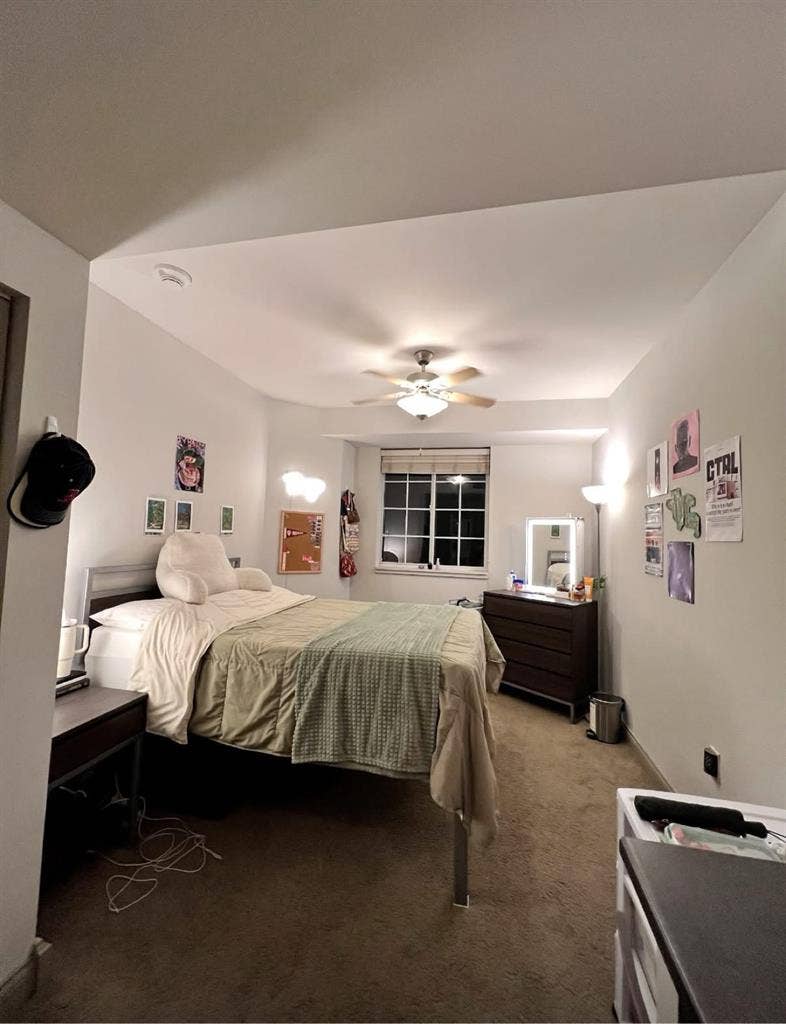SubLease Take over - 4 bedroom apt