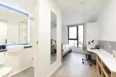 Ensuite room in Glasgow for student