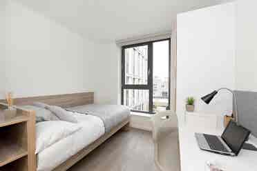 Ensuite room in Glasgow for student