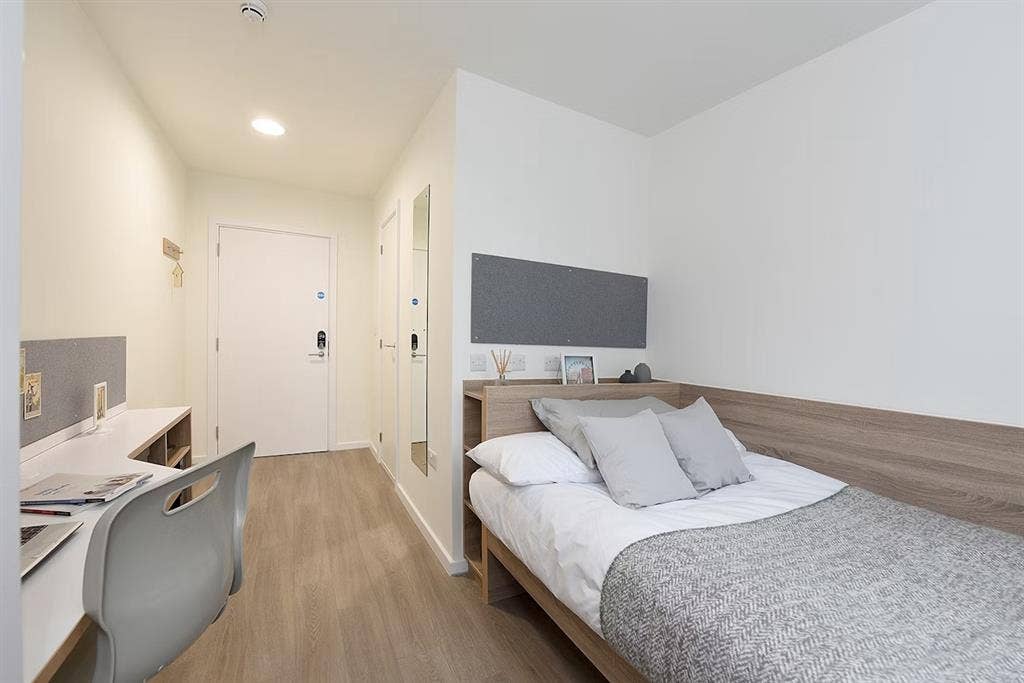 Ensuite room in Glasgow for student