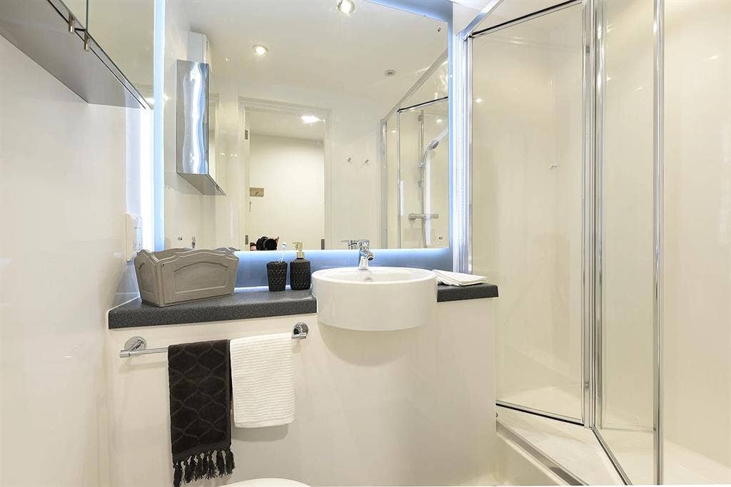 Ensuite room in Glasgow for student