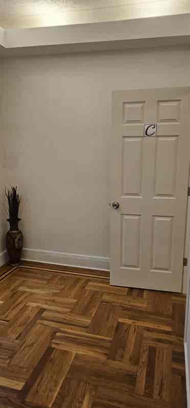 Room in a private home.