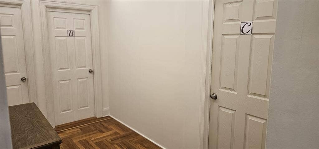 Room in a private home.