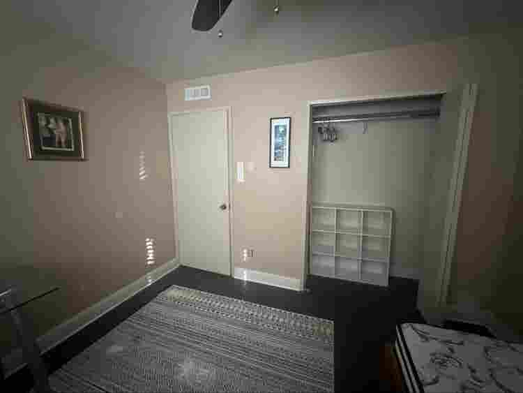 Room for rent!