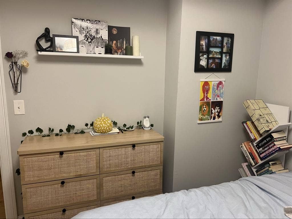 Seeking 3rd Female Roommate -