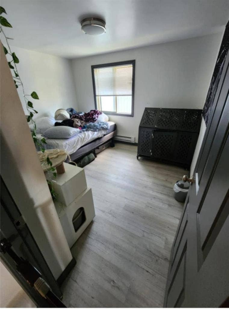 1 bedroom shared bath