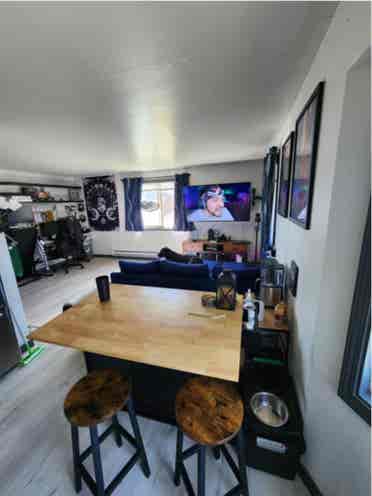 1 bedroom shared bath