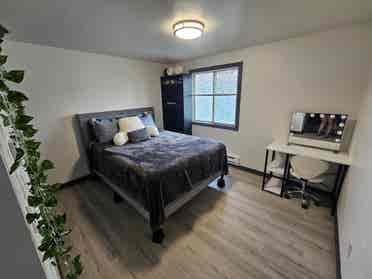 1 bedroom shared bath