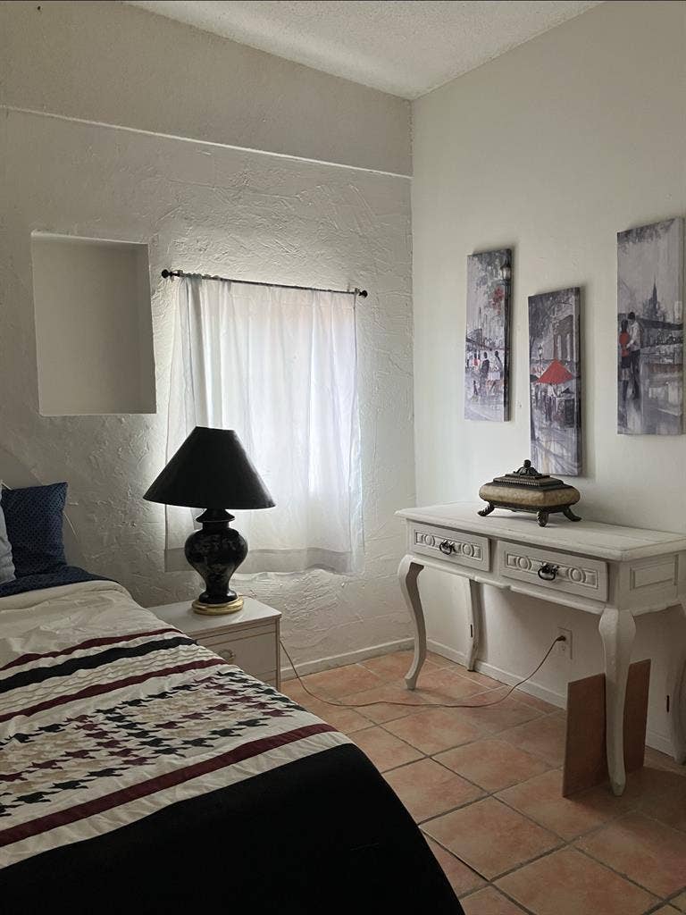 Furnished Room - All Inclusivee