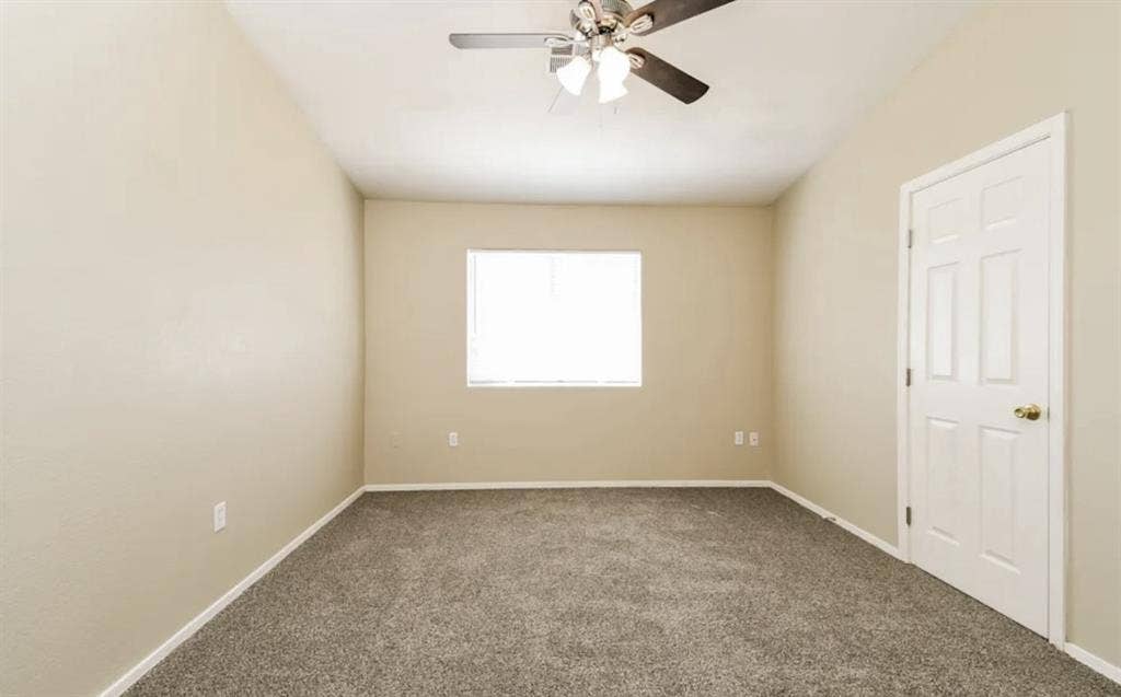 Spacious Rooms For Rent