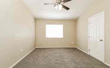Spacious Rooms For Rent