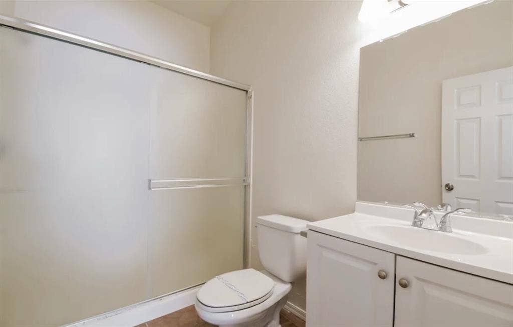 Spacious Rooms For Rent