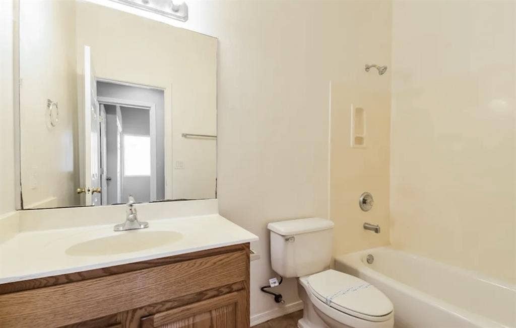 Spacious Rooms For Rent