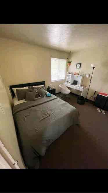 Private Bedroom For Rent