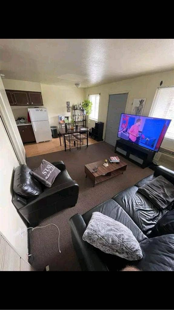 Private Bedroom For Rent