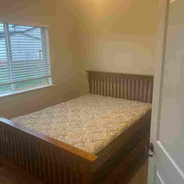 Fully Furnished house!