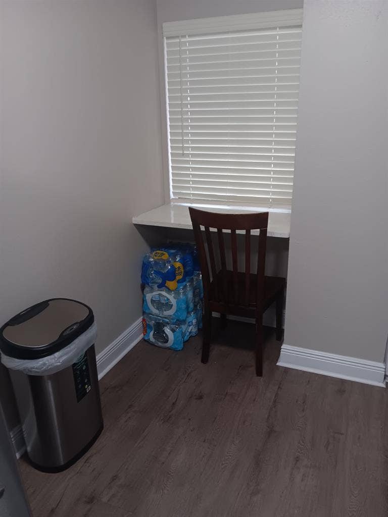 Room for rent – WOMEN only.