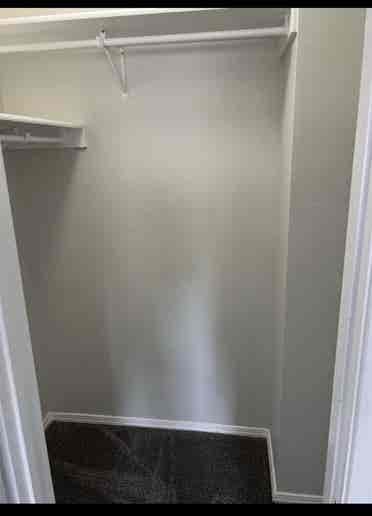 Master bed w/private bath for rent
