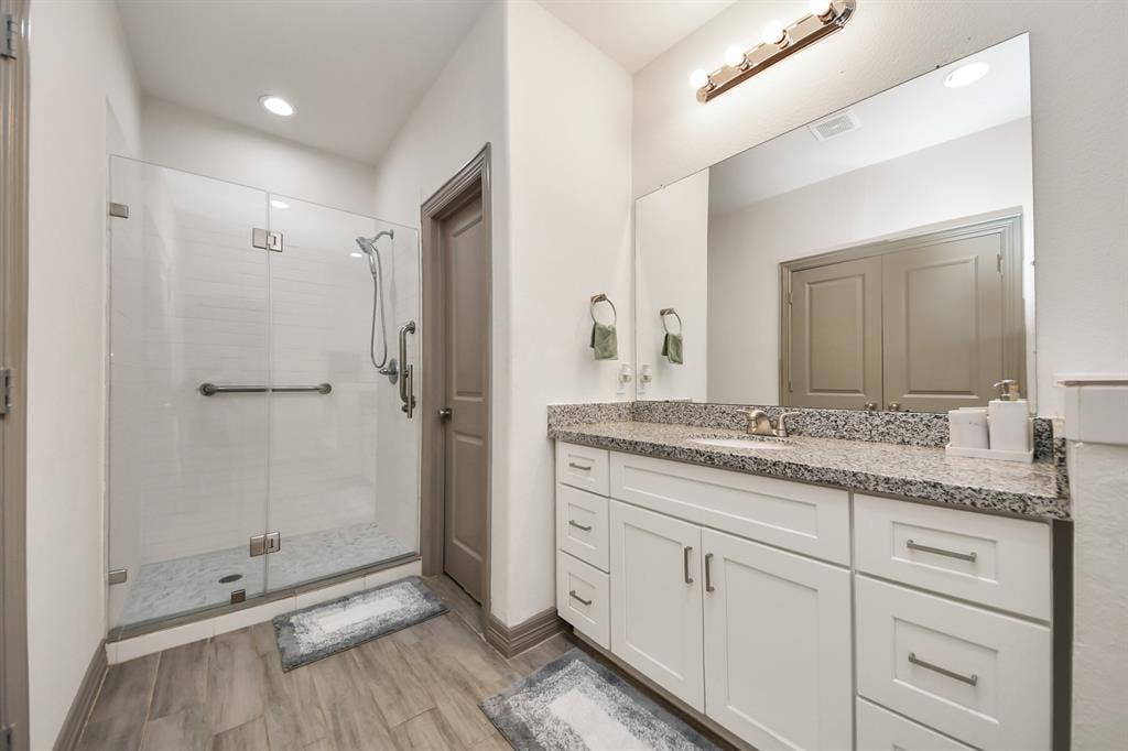 Cozy Home Near Downtown Houston