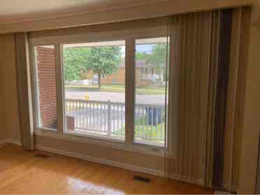 Bright Furnished Room (Female only)