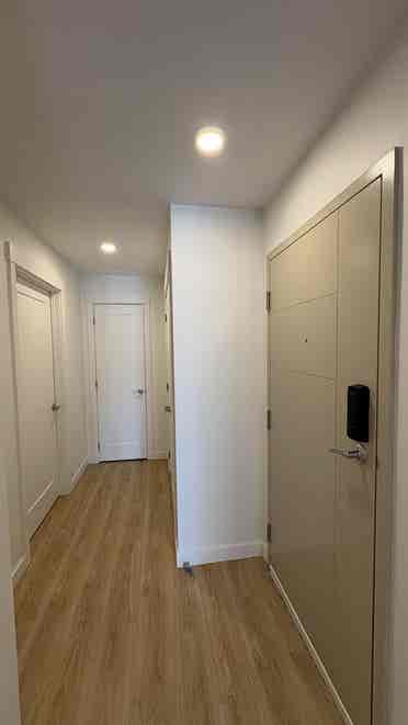 1 privet room available in 2 bed