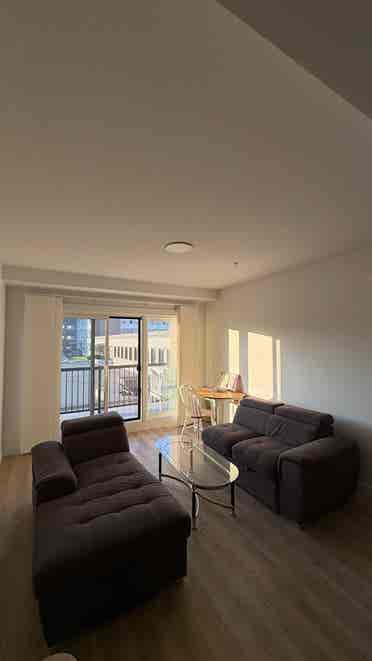 1 privet room available in 2 bed