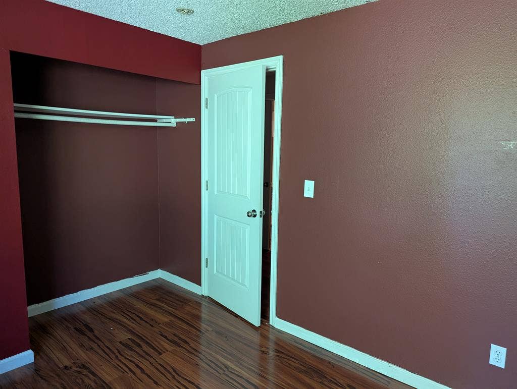 Minimalist introvert?
