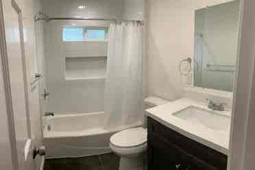 Looking for a great roommate
