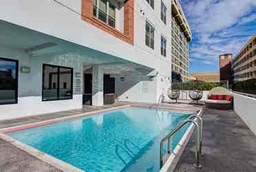 Looking for a summer sublease!