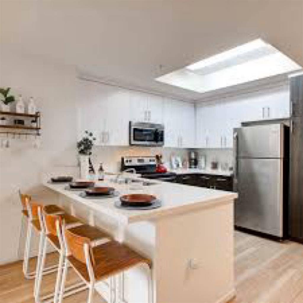 Looking for a summer sublease!
