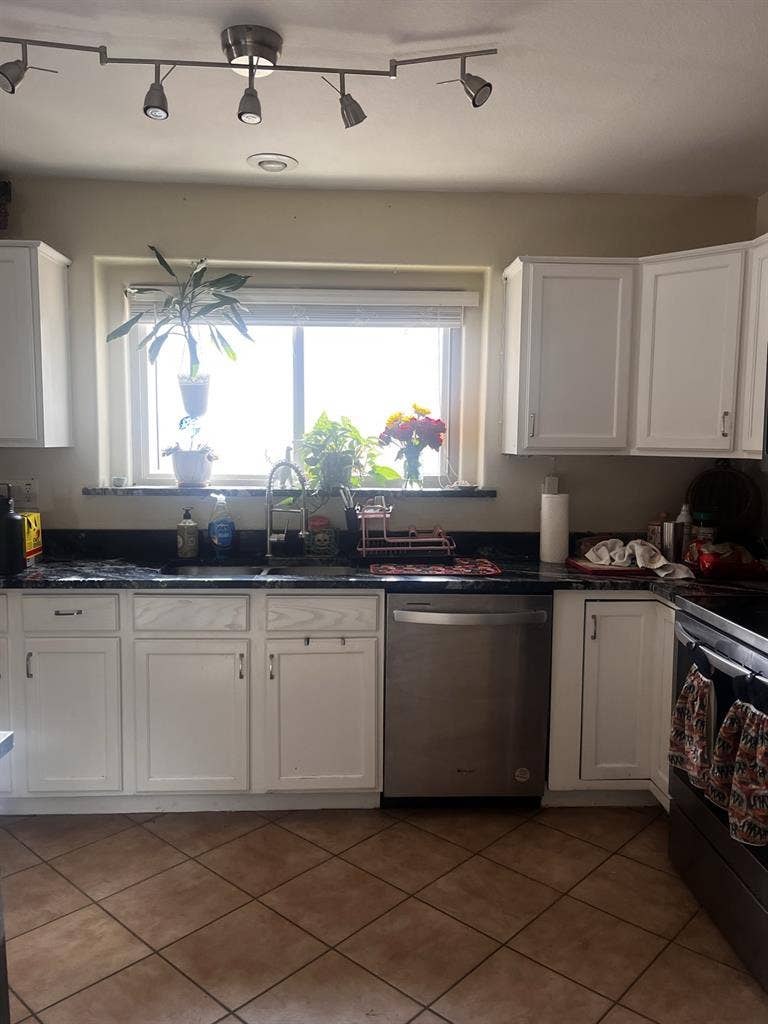 2 Rooms in Surprise for Rent