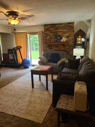 Private rooms, all bills included
