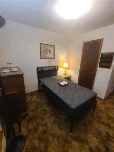 Private rooms, all bills included