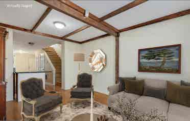 Private bedroom in Hollins market