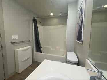 Private Room, in good Building
