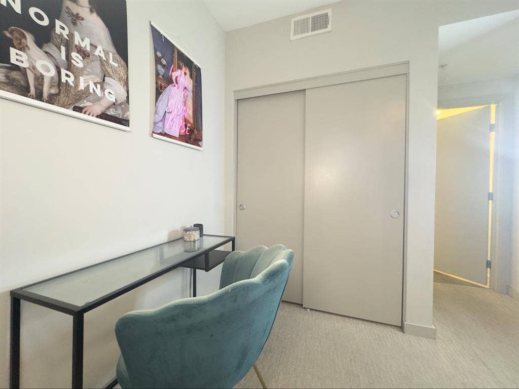 Private Room, in good Building