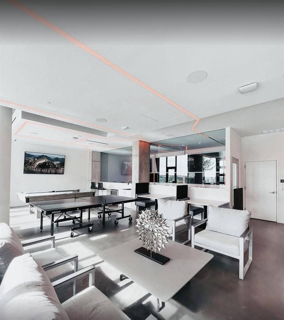 Lease Takeover Available