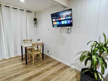 Studio in Korora (5 min to beach)