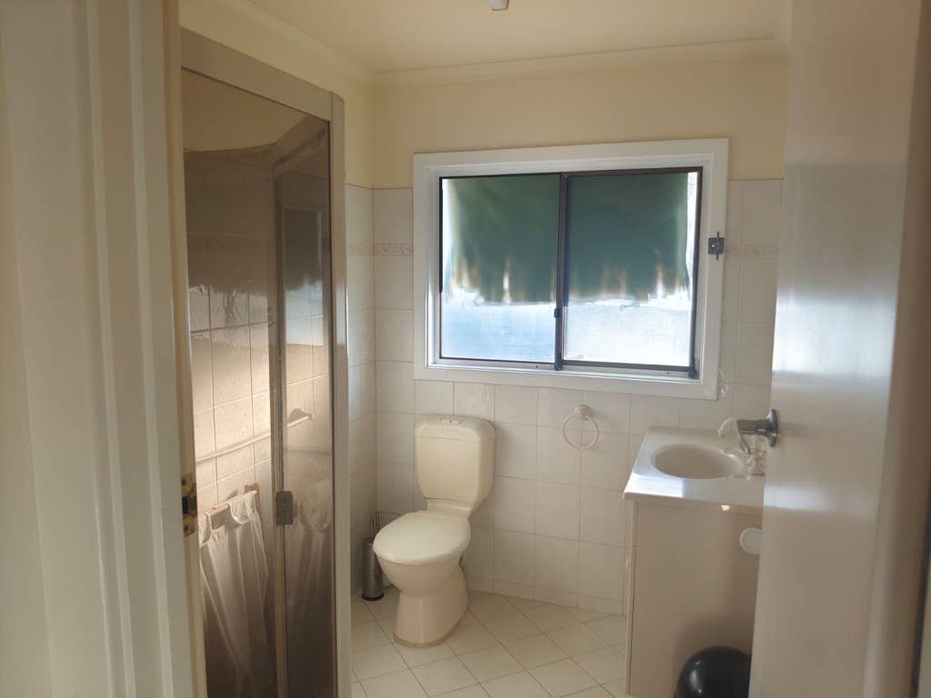 2 Rooms for Rent