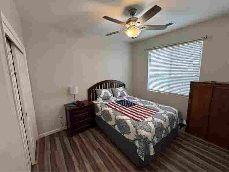 Quiet and peaceful , furnished room