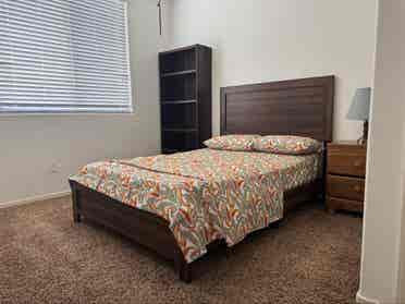 Quiet and peaceful , furnished room