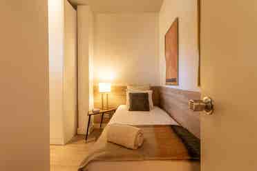 Single Room next to ISEL/Marvila
