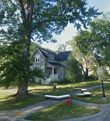 Walk to Downtown Furnished Rental