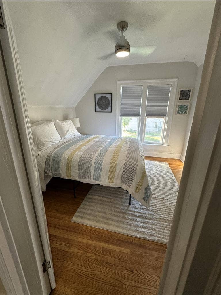 Walk to Downtown Furnished Rental