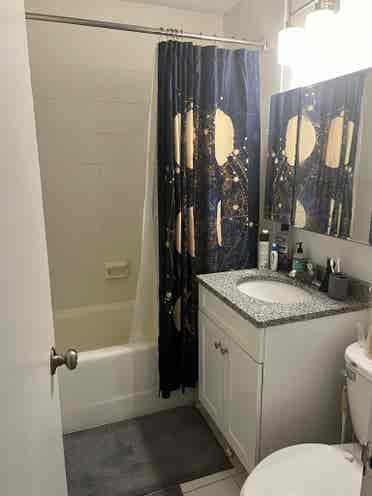 Newport Top Floor Room