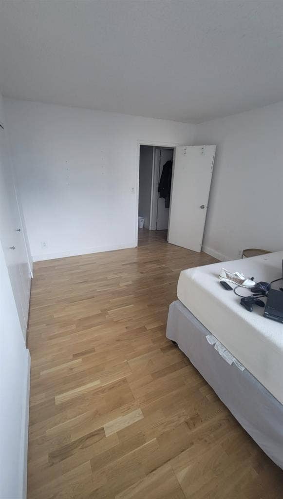 Newport Top Floor Room
